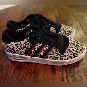 Adidas Rivalry Low Leopard Print Sneakers with Black and Red Stripes Women’s 8.5
